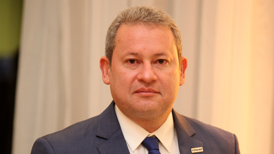 A luta perpétua pela democracia